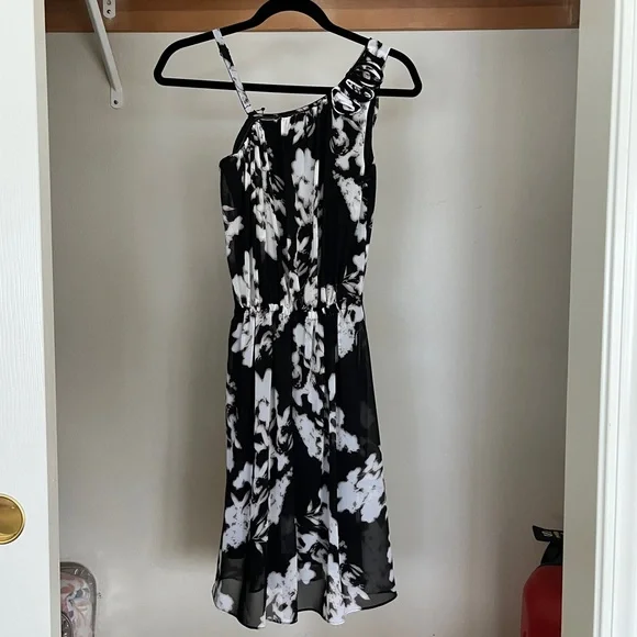 alfani black and white dress ALFANI Sleeveless Dress main image 0